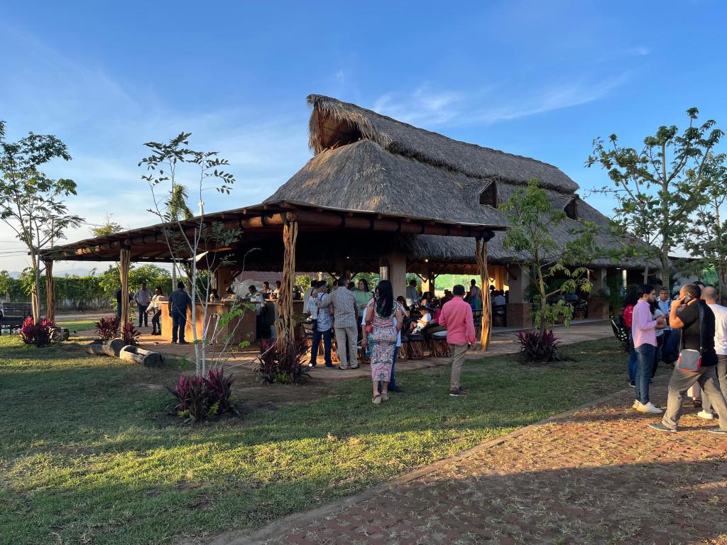 Restaurante de la casa de Mezcal Ahuate.