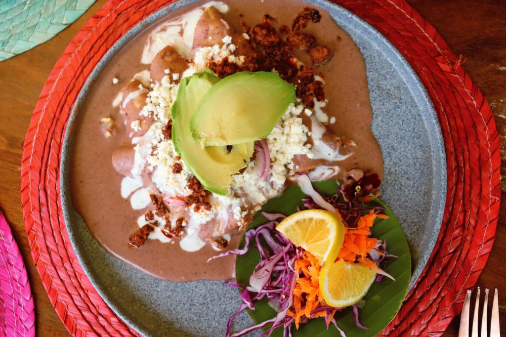 Enfrijoladas de El Nido.