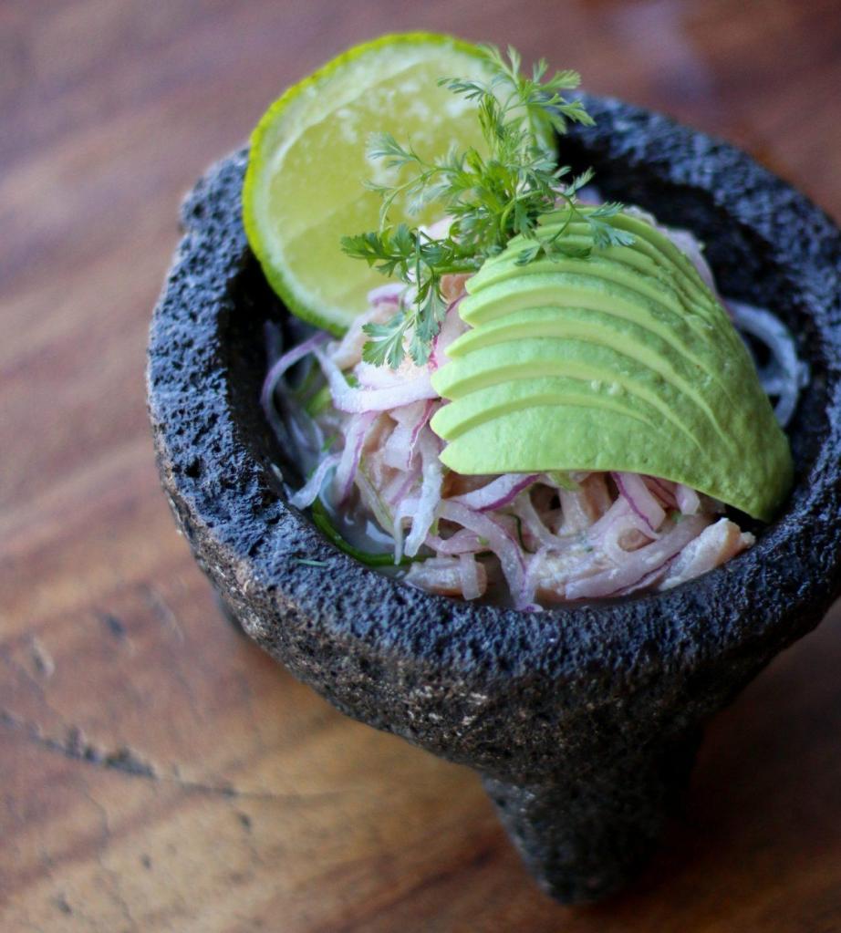 Tiritas de pescado estilo Zihuatanejo.