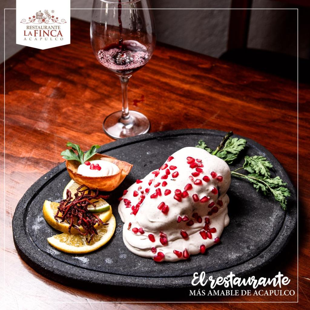 ¿Dónde comer chiles en nogada esta temporada en Acapulco?